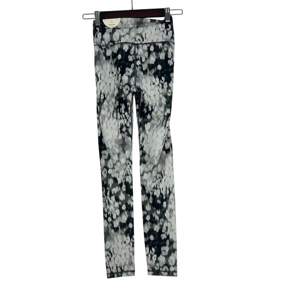 Aerie Offline 7/8 Leggings Size Small Black White Gray Hi-Rise Abstract Print - Picture 2 of 5